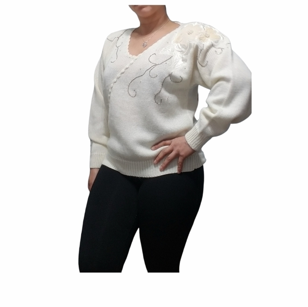 NWT HONORS Misses Sweater,  color beige, Size L